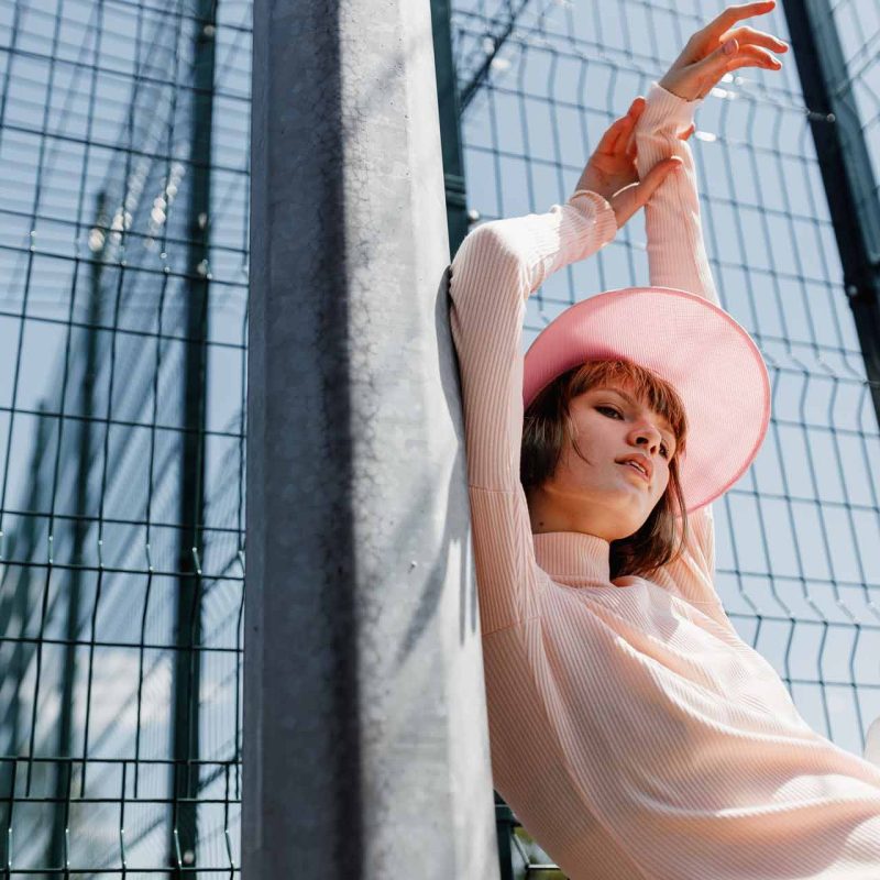 stylish-girl-in-a-gently-pink-dress-and-pink-6J2VMCB.jpg stylish-girl-in-a-gently-pink-dress-and-pink-6J2VMCB.jpg